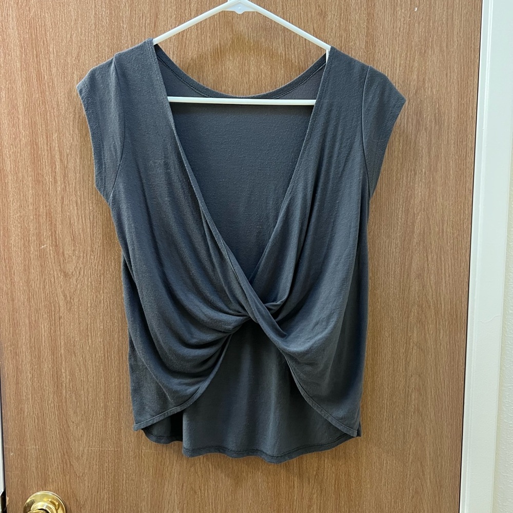RVCA top